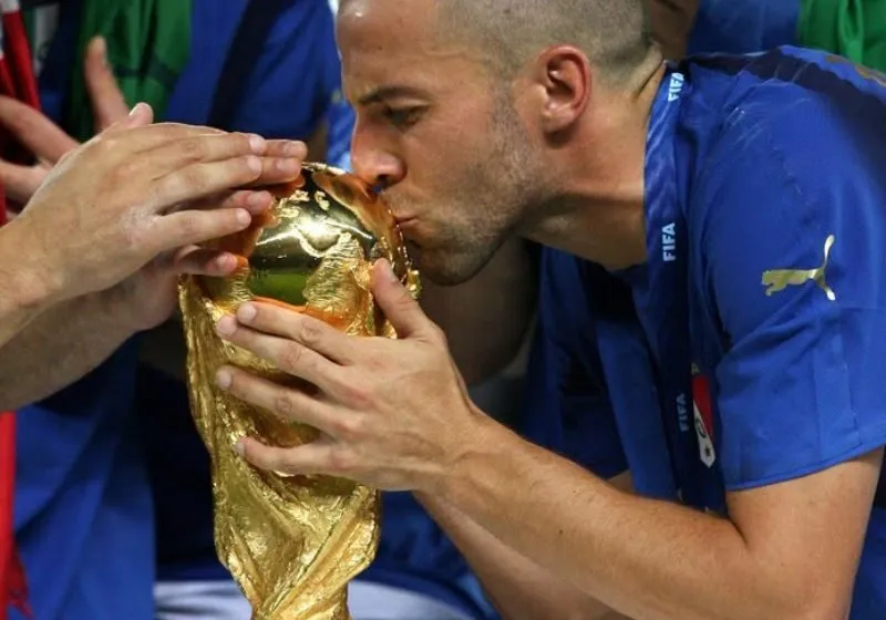 Dấu ấn trong màu áo thiên thanh - Azzurri