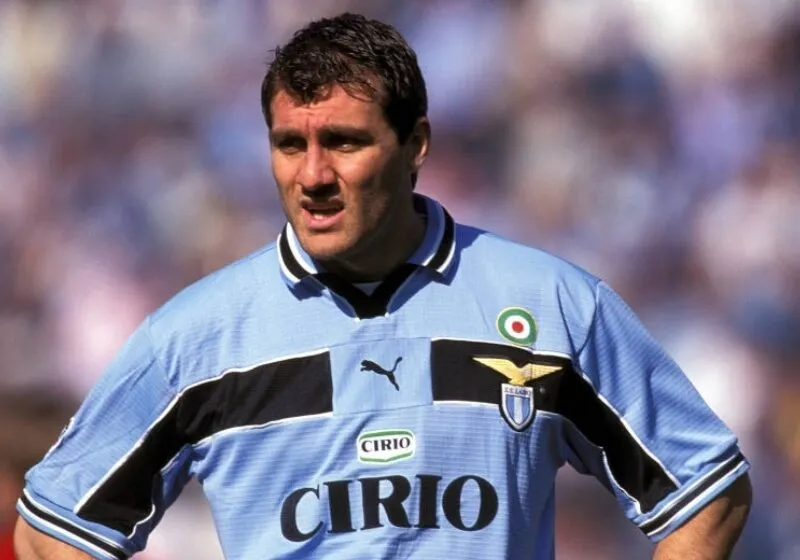 Phong cách chơi bóng làm nên thương hiệu "Bò Mộng" Christian Vieri