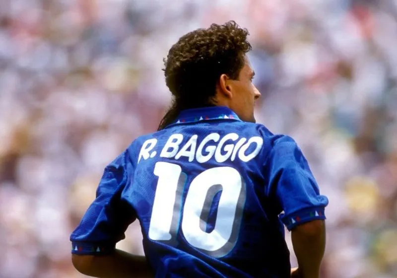 Hàng tiền vệ: Sự kết hợp giữa nghệ thuật và sức mạnh