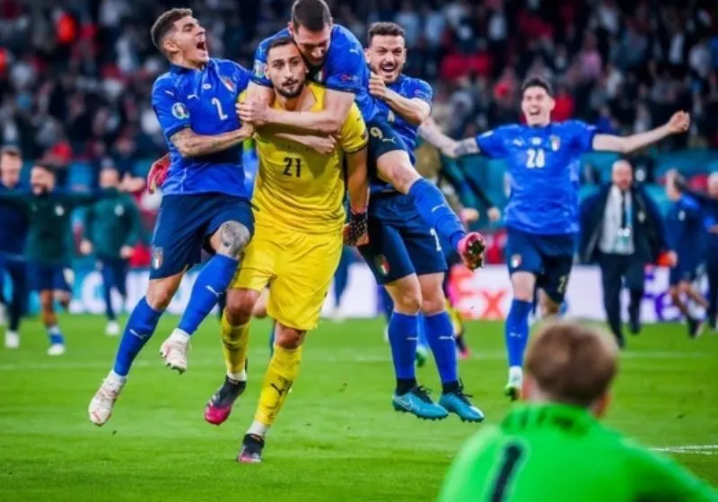 Đỉnh cao vinh quang cùng đội tuyển Ý tại Euro 2020