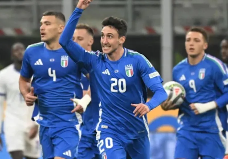 Hiệp 1: Cú sốc sớm và nỗ lực gỡ gạc của Azzurri